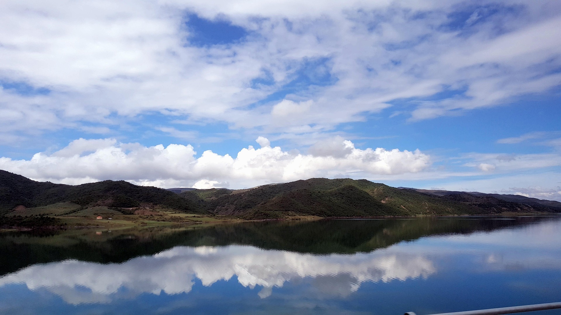 Reflection 5381875 1920